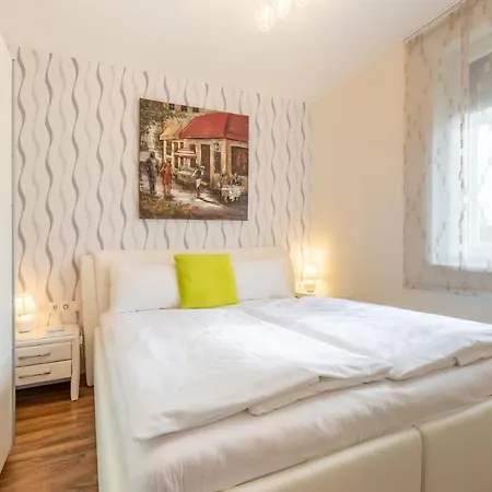 Отель Solar I By Bltn Шиофок