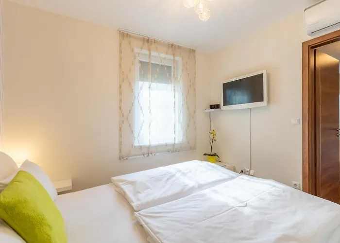 Solar I By Bltn Отель Шиофок